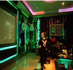 中外同欢,共庆圣诞暨迎接新年